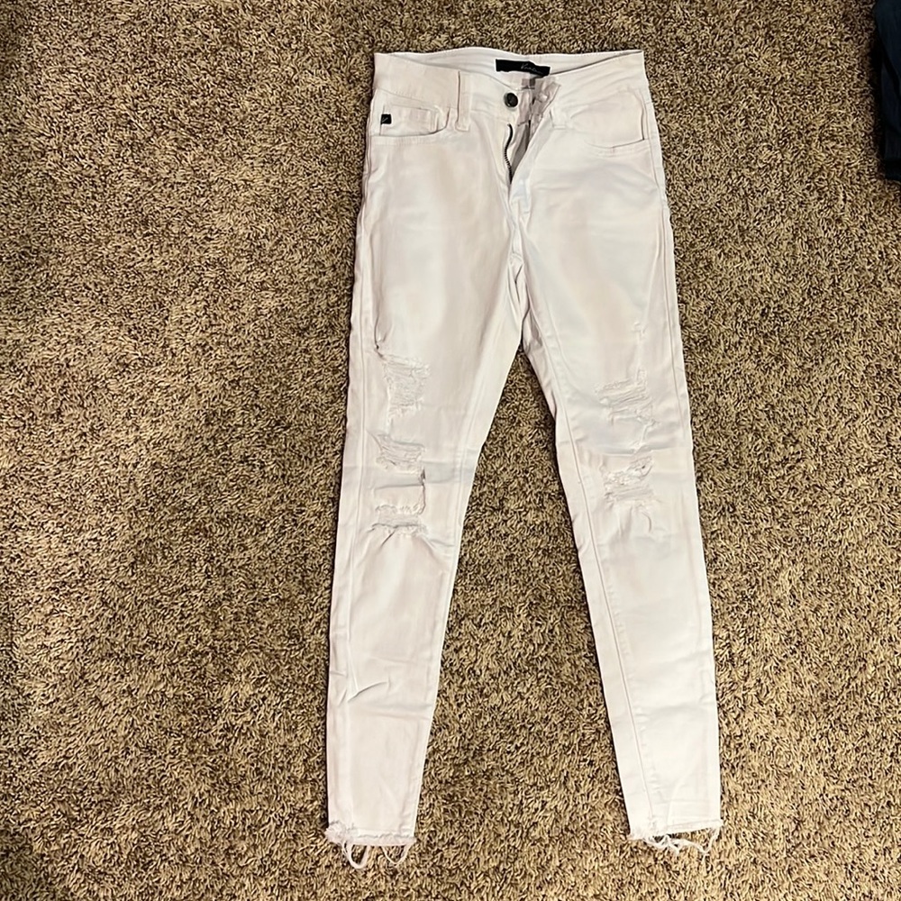Kancan white distressed jeans. NWOT, size 24.